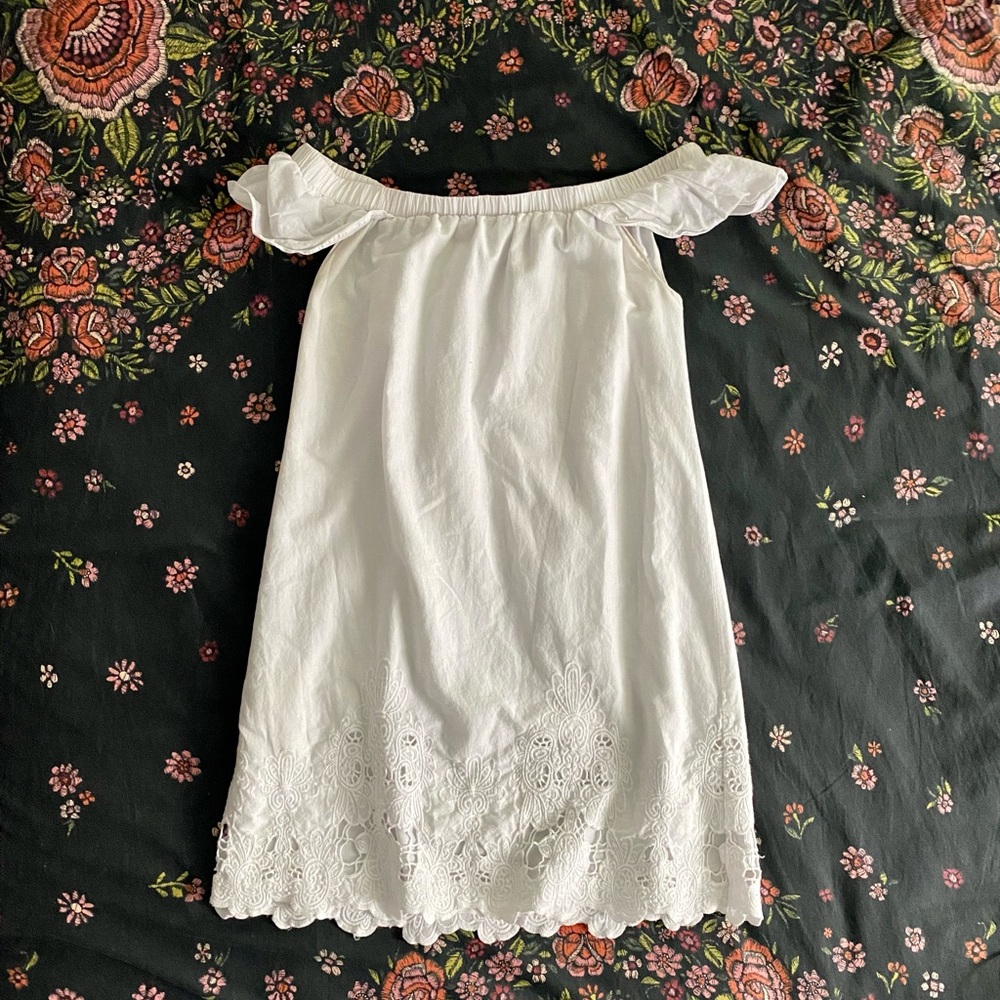 Off shoulder lace white dress